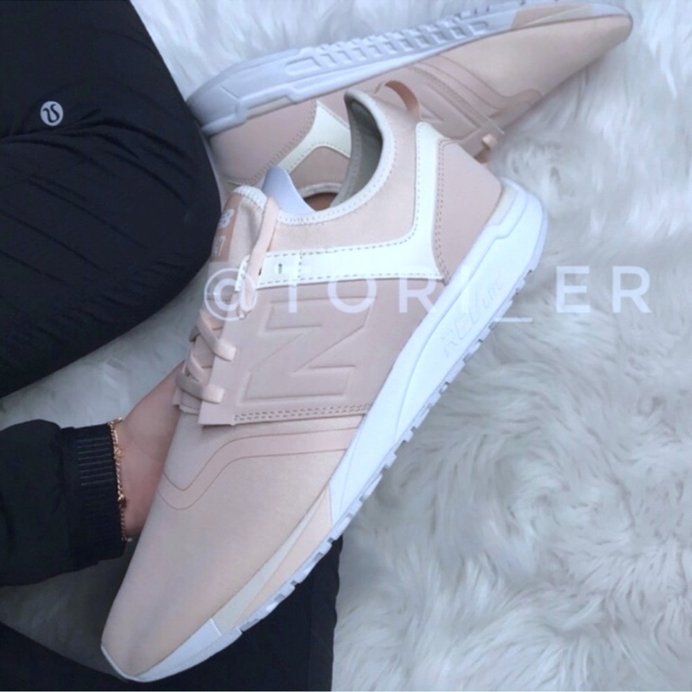 New Balance Women's 247 V1 Sneaker
